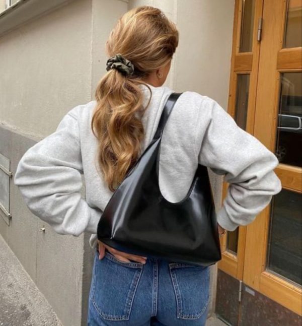 תיק כתף שחור